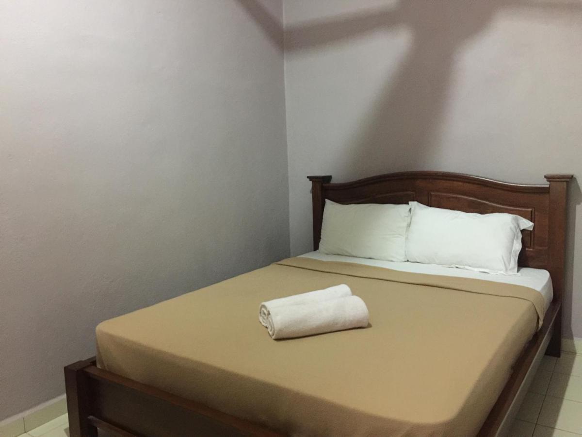Harmony Guesthouse Sdn Bhd Padang Mat Sirat Bagian luar foto