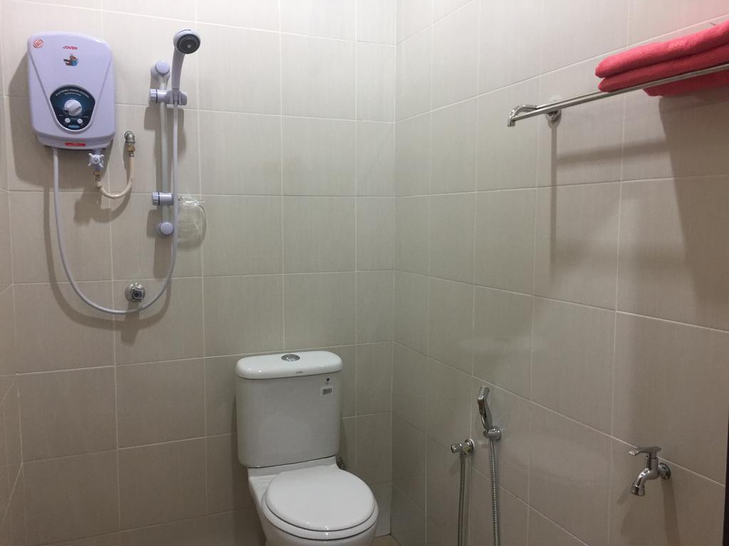 Harmony Guesthouse Sdn Bhd Padang Mat Sirat Bagian luar foto