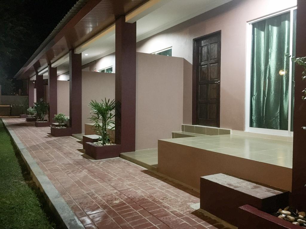 Harmony Guesthouse Sdn Bhd Padang Mat Sirat Bagian luar foto