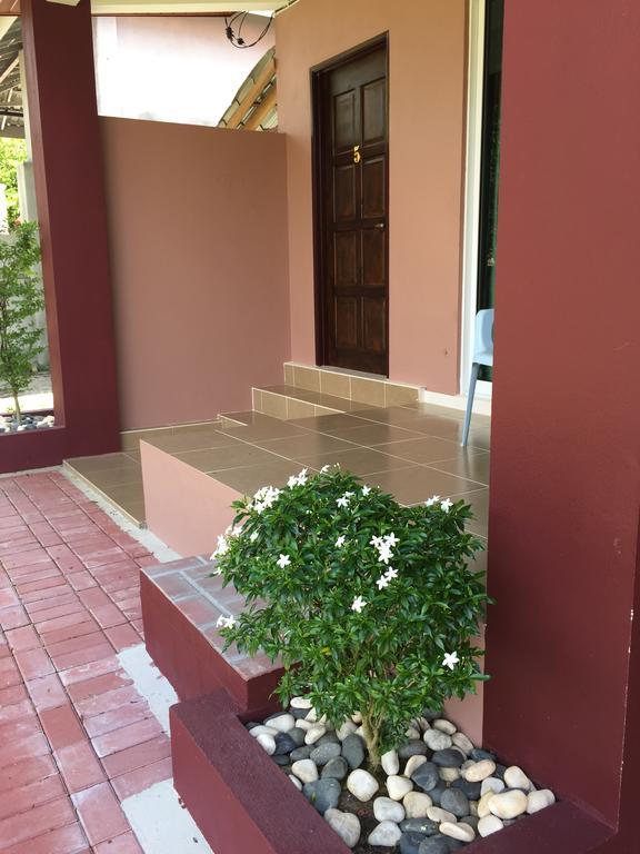 Harmony Guesthouse Sdn Bhd Padang Mat Sirat Bagian luar foto