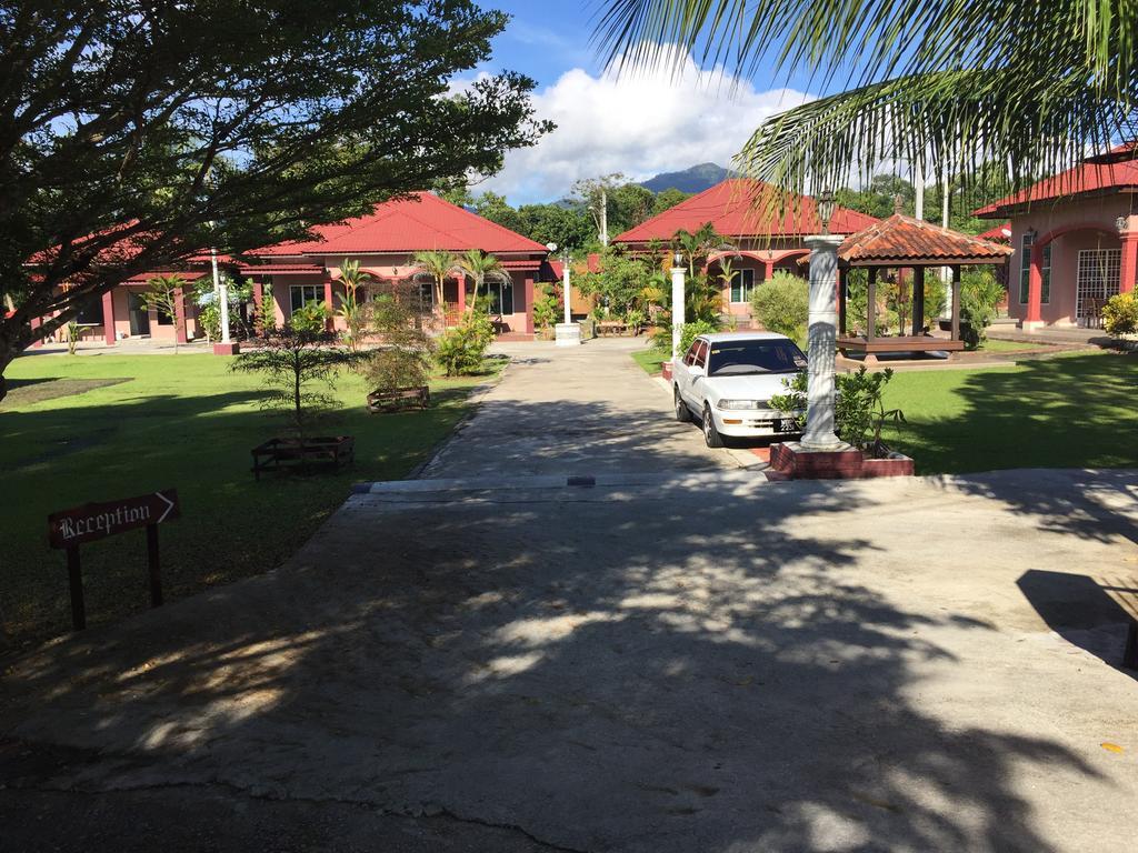 Harmony Guesthouse Sdn Bhd Padang Mat Sirat Bagian luar foto