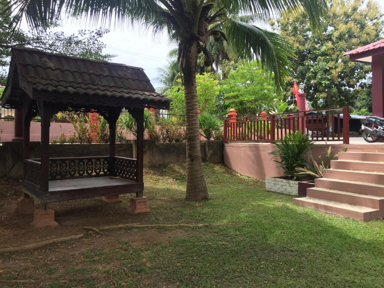 Harmony Guesthouse Sdn Bhd Padang Mat Sirat Bagian luar foto