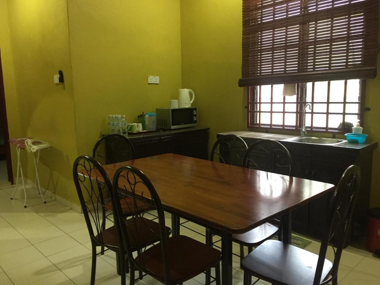 Harmony Guesthouse Sdn Bhd Padang Mat Sirat Bagian luar foto