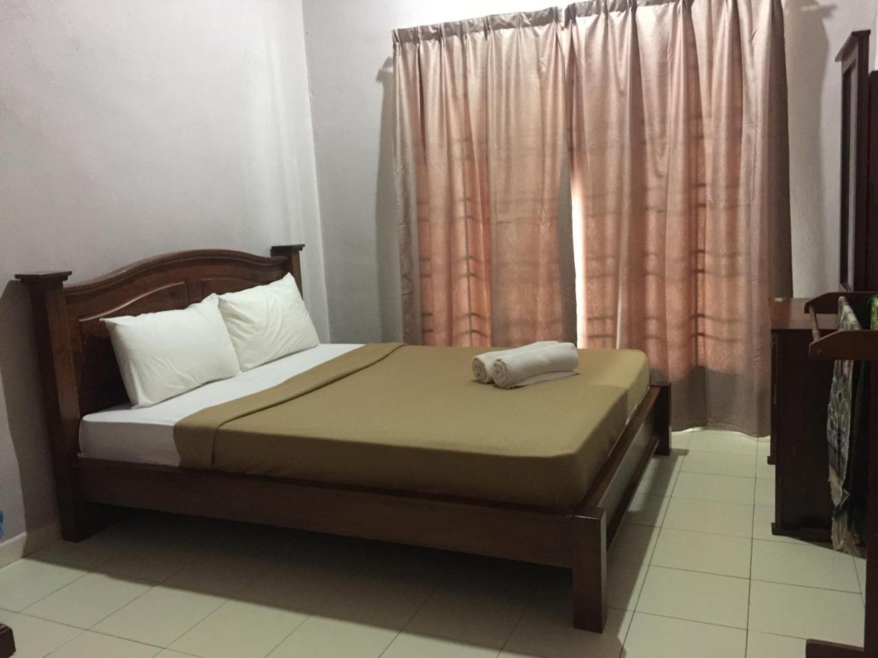Harmony Guesthouse Sdn Bhd Padang Mat Sirat Bagian luar foto